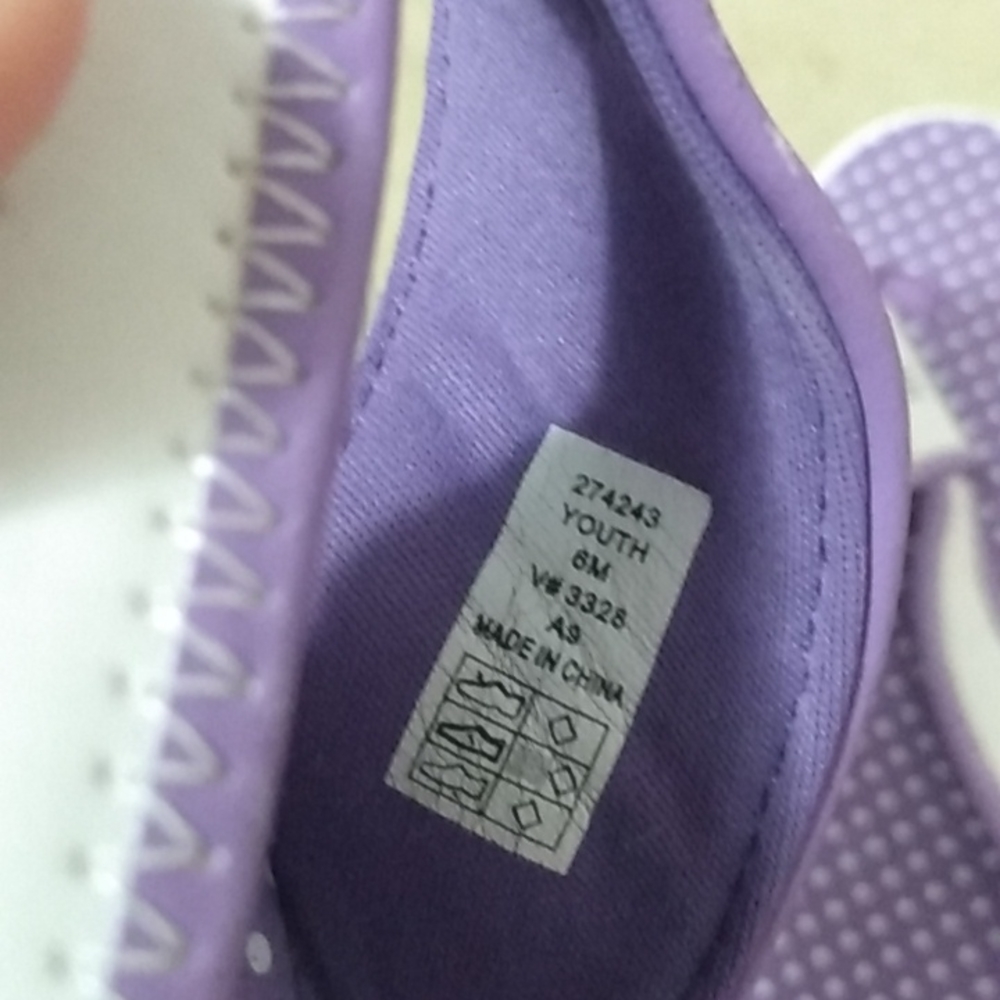 Sandals - Picture 3 of 3